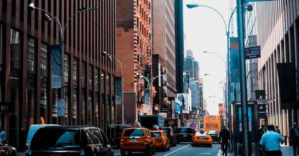 大数据包含设备数据的行业文章