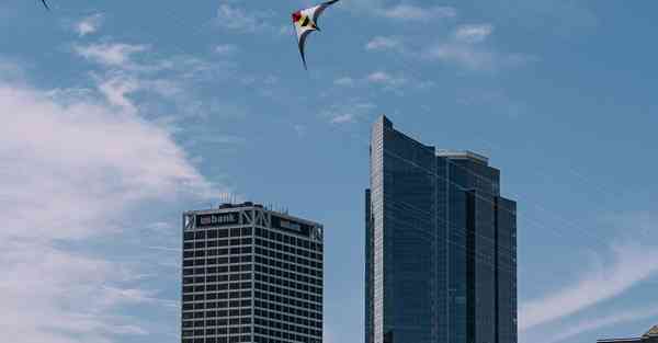 大数据包含设备数据的行业文章