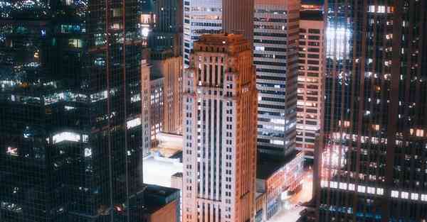 最早的服务型智能机器人