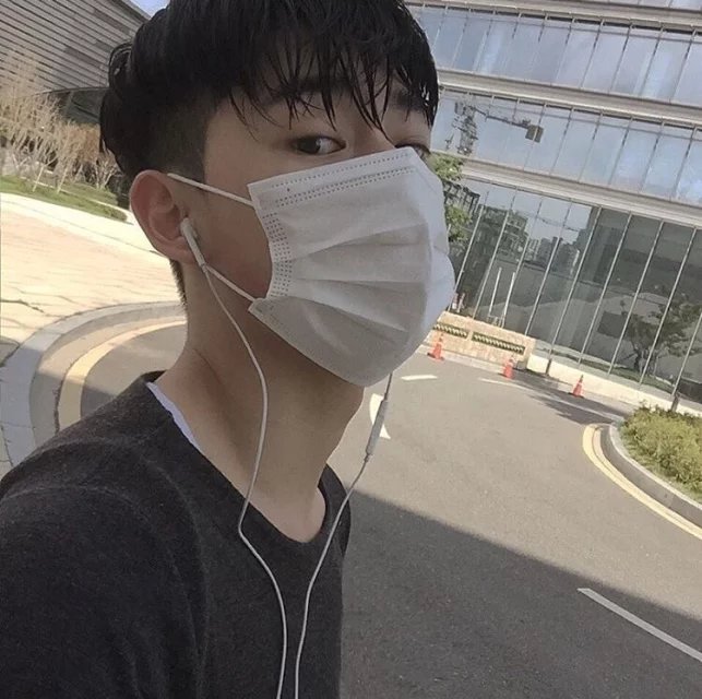 宋威蕊香