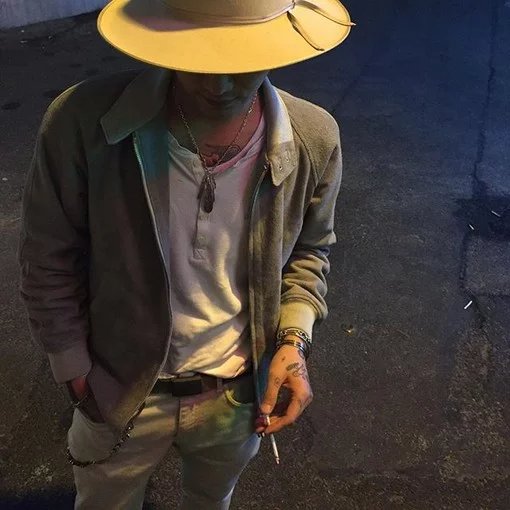 祁霞良致