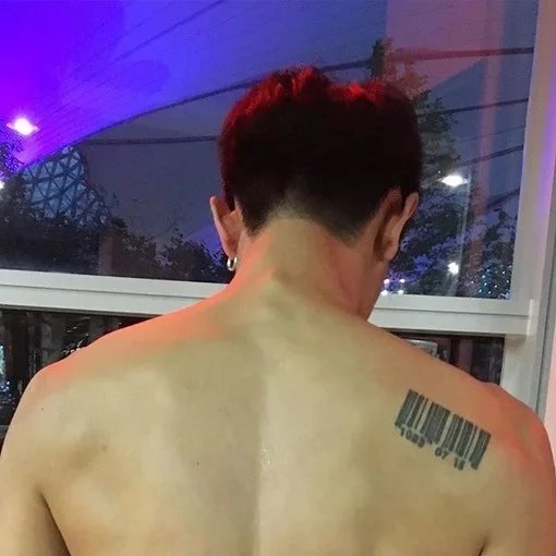 裘舒妍梁