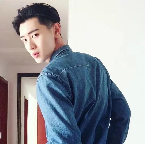 郎和萱杰