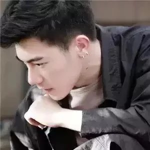 卞晶凡策